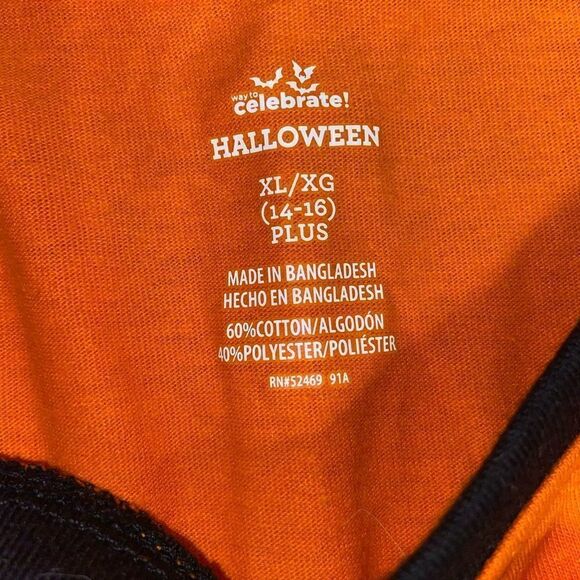 Long sleeve Halloween shirt size xl 14/16 - Picture 3 of 3